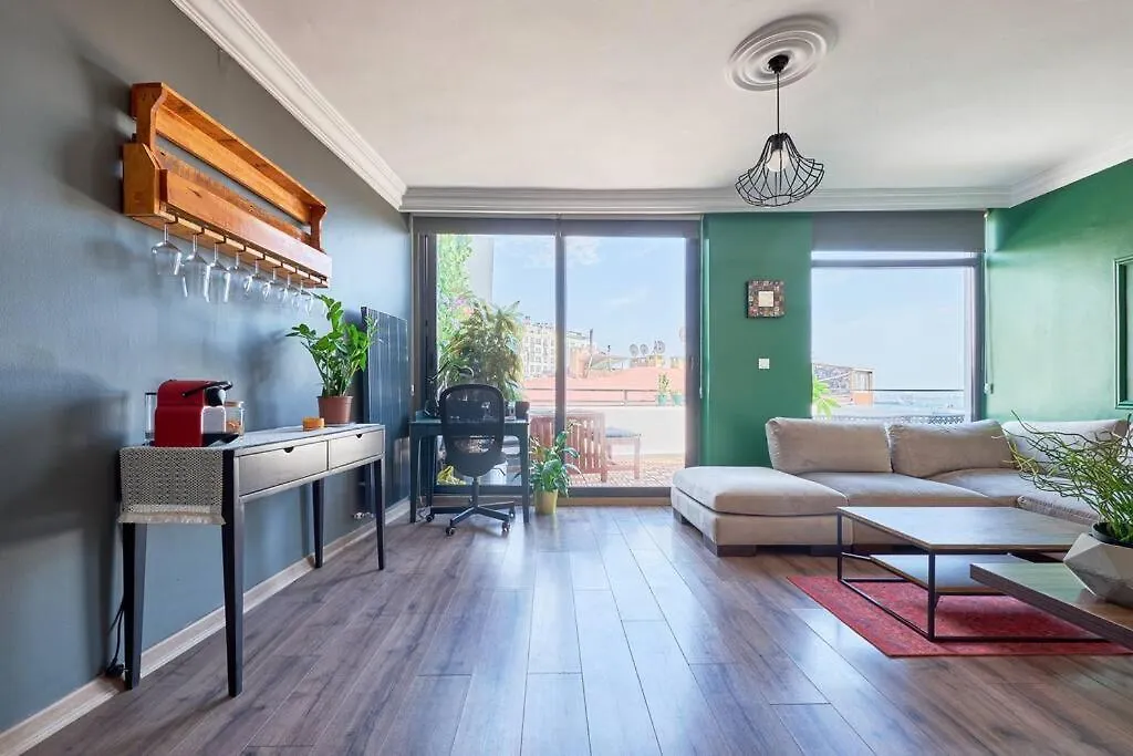 A Green Flat In The Center With Terrace Istanbul 0*,